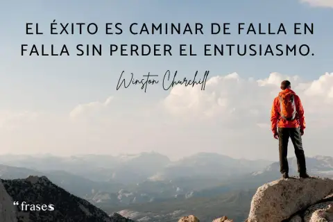 Un excursionista en la cima de una montaña, contemplando un paisaje, con frases de logros y esfuerzos.