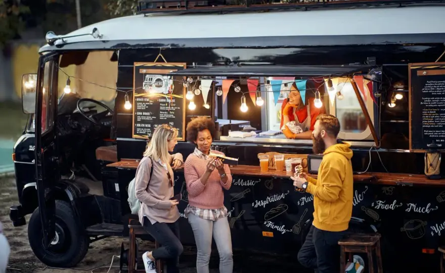 Food trucks para eventos - guía para elegir formato, carta y permisos